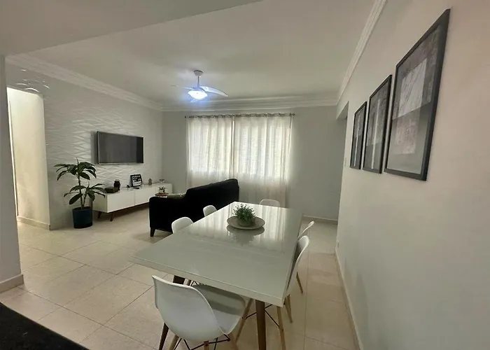 Lindo Apartamento enseada locação Guarujá